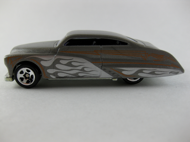Illustration for article titled Hi, my name is Mr Albee and I'm a diecast addict.